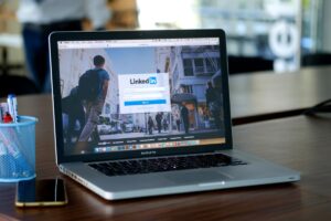 brandon charnas Why Your Personal LinkedIn Profile Outperforms Your Organization’s